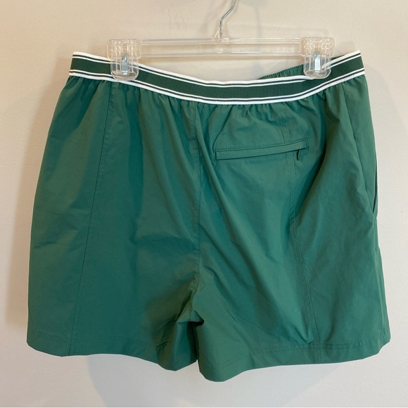 NWT Vineyard Vines Womens Shorts Golf Core Shorts Large Hunter green - Picture 6 of 6